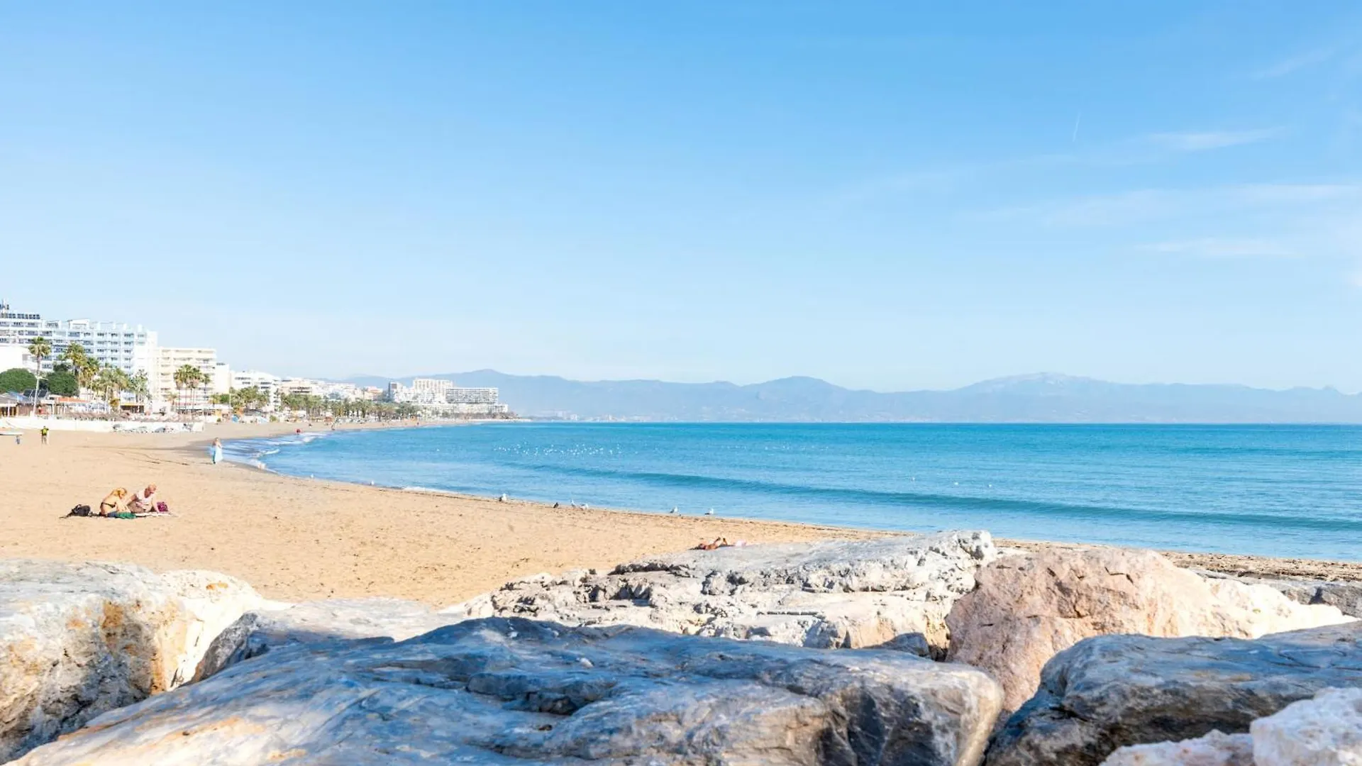 Puerto Deportivo - 2 Bedroom Apartment In Puerto Marina Benalmádena