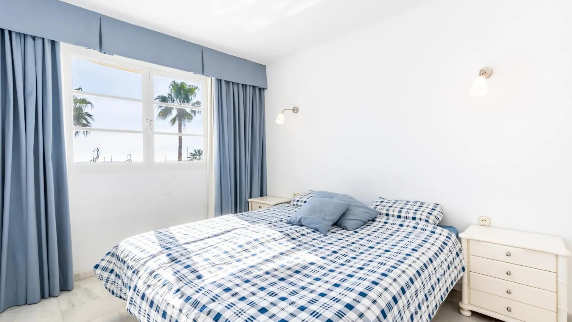 Puerto Deportivo - 2 Bedroom Apartment In Puerto Marina Benalmadena