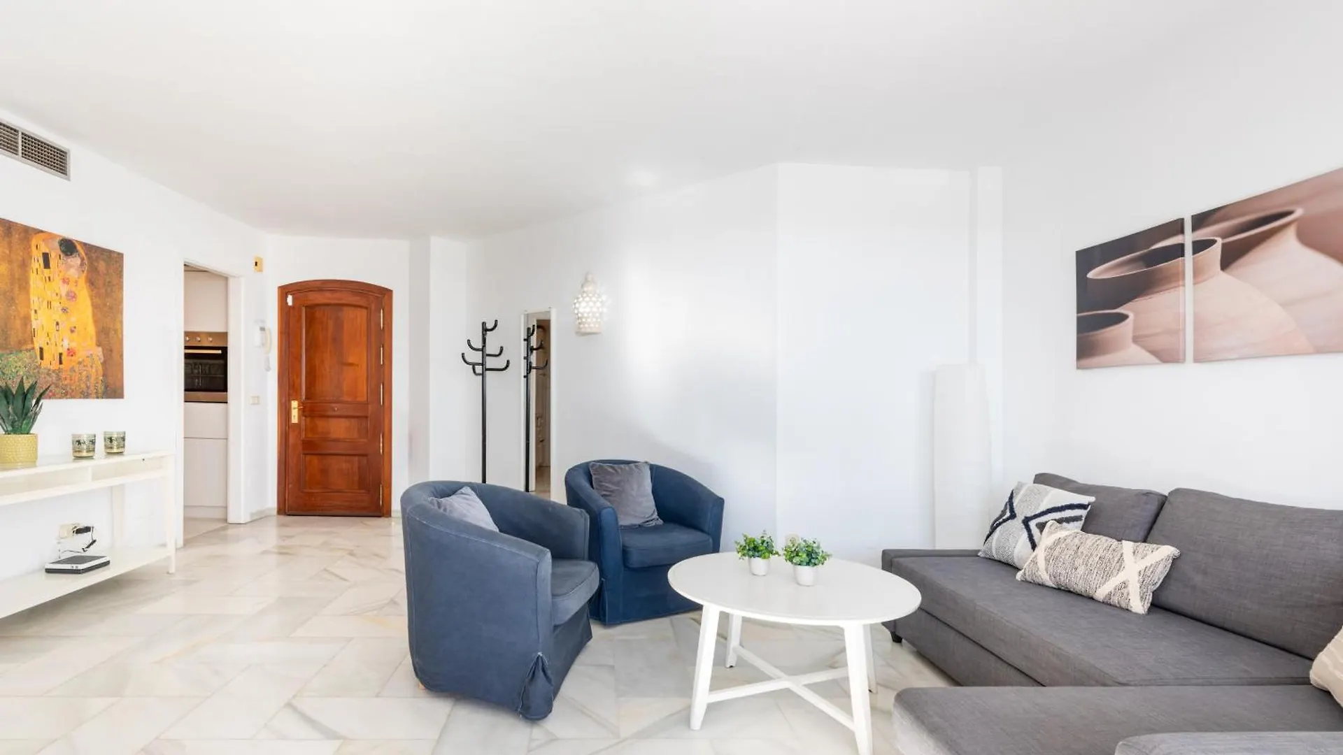 Puerto Deportivo - 2 Bedroom Apartment In Puerto Marina بينالماذينا